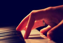 “NBA球员积极参与社会公益活动,回馈社区”.